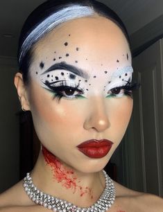 Halloween Women Makeup, Creepy Halloween Makeup, Halloween Makeup Diy, Halloween Makeup Pretty, Makeup 101, Pretty Halloween Costumes, Amazing Halloween Makeup