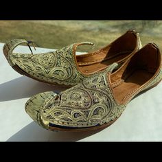 New Aladdin Babouche Slipper Shoes For Women -Never Worn! -Fits A 6 1/2 Or 7 Woman -Stunning, Originally Pakistani Leather Handmade Aladdin Shoes, Pakistani Shoes, Babouche Slippers, Shoes Pattern, Shoe Pattern, Doll Shoes, Slipper Shoes, Aladdin, Shoes For Women