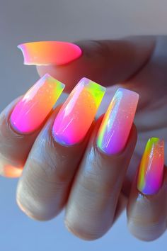 Summer Bright Nails Neon, Bright Nails Neon, Neon Purple Nails, Neon Nail Art Designs, Neon Yellow Nails, Oval Nails Designs, Neon Pink Nails