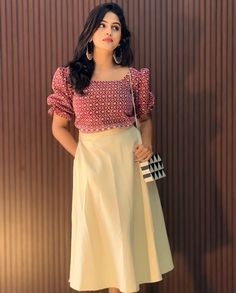 Skirt And Top Western, Onam Skirt And Top Designs, Skirt And Top Western Outfit, Onam Outfits Ideas, Farewell Dress, Kurthi Design, Frock Designs For Women, Shirt Dress Diy, Long Skirt Top Designs