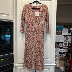 Beautiful Vintage Dress! Mint Condition! W/ Tags. Lightweight Rayon Fabric That Feels Like Crepe. Gathered V-Neck. Quarter Sleeves W/ Red Lace On Cuff Area. Flared At The Bottom. Would Look Fabulous With A Ride Brim Hat! Pink Blush Maternity Dress, Peekaboo Dress, Spaghetti Strap Summer Dress, Gameday Dress, American Eagle Dress, Dress Mint, Black Tank Dress, Cocktail Evening Dresses, 60s Dress