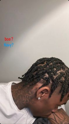 Retwist Locs Style Men Short, Dread Hairstyles For Men Short, Men Twists Hairstyles Short, Short Locs Men, Invisible Locs Men, Loc Hairstyles Men, Short Dread Styles For Men, Short Loc Styles For Men, Locs Hairstyles Men