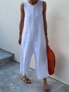 Cotton Jumpsuits For Women, Linen Jumpsuit Outfit, Classy Jumpsuit Outfits, Jumpsuit Outfit Casual, Linen Overalls, Classy Jumpsuit, Stylish Jumpsuit, Linen Fashion, Jumpsuit Outfit