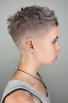 Short Hair Shaved Sides, Short Hairstyles For Fine Hair, Very Short Pixie Cuts, Short Textured Hair, Hairstyles For Fine Hair, Spiky Hair