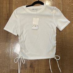 Elasticated Sides With Ties Nwt White Tshirt Aesthetic, Zara T Shirts Women, Zara Tshirts, Embroidered Tee Shirt, Zara Summer, Zara T Shirt, Zara Basic, Knitted Tshirt, Dressy Tops