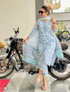 Kurta With Salwar Women, Simple Pant Suit Design, Kurta Set Simple, Simple Cotton Suit Design, Simple Cotton Churidar Designs, Cotton Suit Styles Women Indian, Kurti Pant Dupatta Set Design, Simple Salwar Suits Cotton, Cotton Suit Set Design