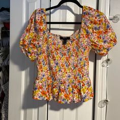 Float Shirt From Forever 21. Brand New With Tags Size 0x/Xl. The Sleeve Are Cinched. Stretchy Fabric Forever21 Tops, Floral Short, Fit Check, Shirt Brand, Forever 21 Tops, Stretchy Fabric, Short Sleeve Shirt, Pink And Orange, Float