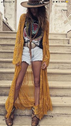 Long Lace Jacket, Stile Hippie Chic, Look Hippie Chic, Festival Mode, Stile Boho Chic, Boho Mode