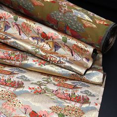 KINRAN - Japanese traditional woven fabric 金らん This item high-quality Japanese Kimono Fabric(gold brocade).     main material: polyester     Information fabric width: 70cm (28.5")    1unit = 25X70cm 2unit = 50X70cm 3unit = 75X70cm 4unit = 100X70cm.... ．50cm =0.5 meter=0.55 yard ．If you need 1meter of fabric or more, we will send you the fabric in one piece. Parcels are shipped via airmail from Hong Kong We will provide tracking numbers. Ceremonial Brocade Embroidered Fabric For Diwali, Chinese Brocade Fabric, Japanese Brocade Fabrics, Traditional Red Brocade Embroidered Fabric, Traditional Semi-stitched Brocade Embroidered Fabric, Gold Brocade, Kimono Fabric, Style Japonais, Japanese Style