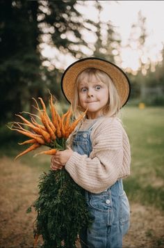 Carrot Photoshoot, Child Photography Ideas, Eating Carrots, Spring Kids, Motherhood Photography, Art Therapy Activities