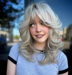 Hait Style, Different Hair Textures, Styling Tricks, Tousled Bob, Beachy Hair, Medium Layered, Hair Volume, Different Hair, Wavy Bobs