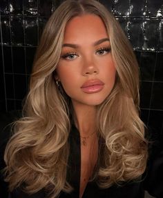 Honey Blonde Hair On Latinas, Long Blonde, Hair Inspiration Color