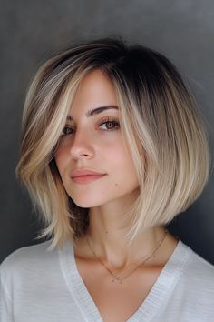 Don't miss out on these 56 stylish layered bob hairstyles! 💇‍♀️ Perfect for a chic and trendy look. #LayeredBob #HairInspo Bob Hair With Glasses, Hairstyles For Bobs, Jayne Matthews, A Bob Haircut, Good Haircut, Beautiful Haircuts, A Bob, Layered Bob Hairstyles, Hippie Vibes