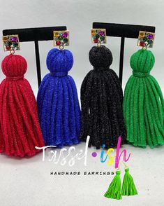 Mini Hollywood Tassels That Can Be dressed Up or Down. Yarn Tassel Earrings Diy, Tassel Earrings Diy, Diy Yarn Earrings, Yarn Tassel Earrings, Jean Earrings, Yarn Jewelry, Yarn Earrings, Diy Tassel Earrings, Buttons Jewelry