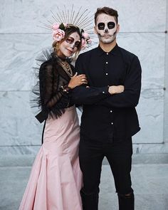 Halloween Makeup Sugar Skull, Julie Sarinana, Skeleton Makeup, Halloween Makeup Pretty, Sincerely Jules