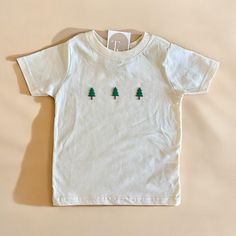 The cutest Christmas Toddler Tee for this Christmas season! Makes the perfect outfit for Christmas baby photos and more. Available for the whole family also!  Please be mindful that we do not accept RETURNS / EXCHANGE / ORDER CANCELLATIONS in any way because this is made to order. We are also open for wholesale/bulk orders, kindly send us a message! Handmade in Chicago. Support small businesses. Shop small. ♡ Christmas Outfit Kids, Christmas Shirts Kids, Toddler Christmas Pajamas, Winter Christmas Outfits, Toddler Christmas Tree, Kids Christmas Shirt, Toddler Christmas Shirt, Toddler Christmas Outfit, Baby Christmas Photos