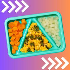 there is a blue tray with food in it and an arrow pointing to the left