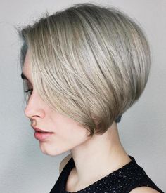 50 Best Short Haircuts and Hairstyles for Fine Hair Lip Length Bob, Graduated Bob Hairstyles, Hairstyles For Fine Hair, Stacked Bob Hairstyles, Short Hairstyles Fine, Fine Straight Hair, Trendy Short Haircuts, Bob Hairstyles For Fine Hair