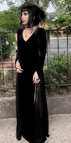 Minimalistic goth, Goth aesthetic, Goth fashion, Goth girl Rich Black Outfits, Goth Prom Look, Trad Goth Prom, Gothic Long Dress, Conservative Goth Outfits, Goth Modest Outfits, Goth Formal, Sophisticated Goth