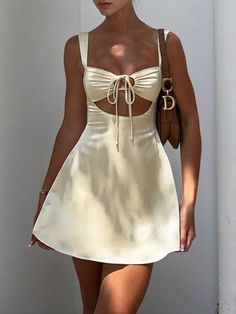 Sensual Hollow Out Mini Dress Greece Dresses, Dirndl Outfit, Club Party Dresses, Looks Party, Mini Robes, Backless Mini Dress, Sling Dress, Mini Dresses For Women, Flattering Dresses