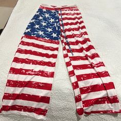 American Flag Lounge Pants Size Small Brand New Without Tags Never Worn Got Them For A Photo Shoot Thin Soft Material American Flag Pj Pants, Pj Pants, Source Unknown, Lounge Pants, Soft Material, Women's Intimates, American Flag, Photo Shoot, Red And Blue