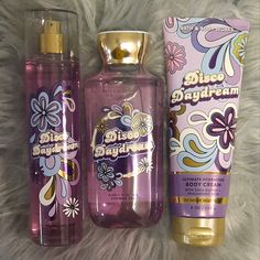 Body Mist, Shower Gel, And Body Cream! Limited Edition Fragrance! Bath N Body Works, Bath And Body Work, Body Hygiene, Bath And Body Works Perfume, Shower Skin Care, Body Smells, Smell Goods, Pretty Skin Care, Perfume Scents