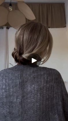 Vivaldi Winter, Favorite Hairstyles, Hair Tutorials, Hair Tutorial, Hair Ideas, Short Hair, Cool Hairstyles, Short Hair Styles