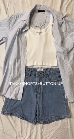 Semi Casual Outfit Women Summer, Fem Summer Outfits, Summer Campus Outfits, Vintage Summer Outfits 1950s, Female Summer Outfits, Outfit Inspirations Summer, Outfits 00s Style, Boy Outfits Summer, Minimal Fashion Summer