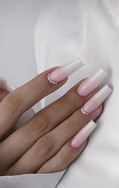 Red Nail Art Designs, Red Nail Art, Exotic Nails, Birthday Wishlist, Nails Inspo, Long Acrylic Nails, Cute Acrylic Nails