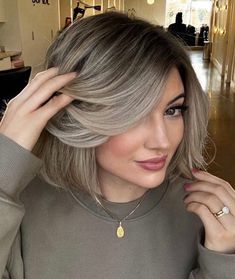 Toners For Ash Gray Mashroom Brown Hair, Gray Hair Low Lights For Women, Pelo Color Ceniza, Balayage Blond, Blonde Balayage Highlights, Short Ombre Hair, Short Dark Hair, Ash Blonde Balayage, Hd Lace Frontal