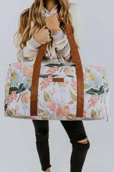 Travel Outfit Spring, Leather Weekender Bag, Leather Weekender, Diaper Bag Backpack, Overnight Bag, Workout Gear, Weekender Bag, Travel Outfit