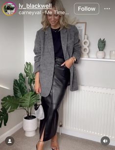 Corporate Style Women, Long Skirt Looks, Corporate Fashion, Effortlessly Chic Outfits, Capsule Outfits, Smart Casual Outfit, Work Looks, Going Out Outfits, Dressy Outfits