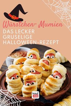 Würstchen Mumien im Schlafrock Halloween Fingerfood, Halloween Party Appetizers, Party Location, Gluten Free Puff Pastry, Cheesy Breadsticks, Halloween Food Appetizers, Classic Pizza, Halloween Appetizers, Salty Cake