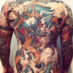 40 hình xăm kín lưng cực chất đang "làm mưa làm gió" trong giới trẻ hiện nay Coloured Tattoos, Yakuza Style Tattoo, Japanese Tattoo Artist, Japanese Back Tattoo, Traditional Japanese Tattoo Designs, Backpiece Tattoo, Dragon Designs, Yakuza Tattoo, Back Piece Tattoo