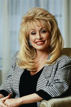 Dolly Parton Wigs, Ciara Hair, Grey Hair Wig, Cheap Human Hair Wigs, Undercut Designs, Rihanna Hairstyles, Celebrity Wigs, Long Human Hair Wigs, Wavy Hair Extensions