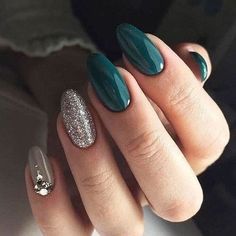 Uñas Ideas, Nagellack Trends, Fall Nail Trends, Fall Nail Art Designs, Nail Colors Winter, Green Nail, Best Nail Art Designs, Winter Nail Art, Fall Nail Art