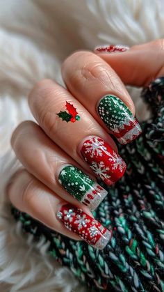 Xmas Nail Designs, Art Noel, Christmas Tree Nails, Candy Cane Nails, Christmas Gel, Tree Nails