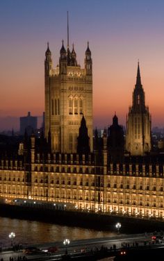 the big ben clock tower towering over the city of london