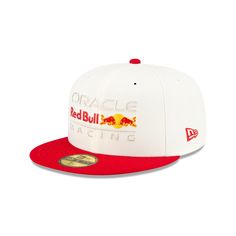 The Oracle Red Bull Racing Essential White 59FIFTY Fitted Cap features an embroidered Oracle Red Bull Racing wordmark at the front panels with a red visor and a gray undervisor. The Oracle, Red Bull Racing, Fitted Caps, Fitted Hat, Fitted Hats, Red Bull, Hats, Red, White