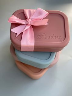 Throw the plastic and switch to silicone! Our Silicone Bento Boxes are one of a kind and are perfect for our kid's lunch. They fit perfectly into their lunch box and you can place them in the freezer overnight to keep your child's food cold for a period of time. Cute Pink Lunch Box For Gift, Playful Pink Lunch Box Gift, Playful Pink Lunch Box For Gift, Bento Boxes, Bento Box Lunch, Bento Lunch, Kids Lunch, Kid Friendly Meals, Bento Box