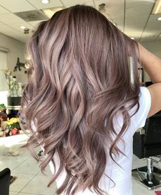 Mushroom Brown Hair Color, Mushroom Brown Hair, Brown Hair Color Ideas, Mushroom Brown, Fall Hair Color Trends, Brown Hair Color, Chocolate Brown Hair, Ombré Hair