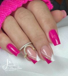 Fica lindo com qualquer coisa 💥💅🤩 Barbie Pink Nails, Gel Nails French, Unghie Nail Art, Pink Gel Nails, Romantic Nails, Glitter Gel Nails, Best Acrylic Nails