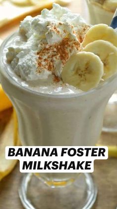 Banana Flavored Alcoholic Drinks, Banana Shake Recipe Milkshakes, Banana Milkshake Without Ice Cream, Peanut Butter Banana Milkshake, Boozy Shakes Milkshake Recipes, Yummy Milkshake Recipes, Frosted Lemonade Recipe, Peach Milkshake, Milkshake Recipe Easy