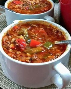 Keto Stuffed Pepper Soup Keto Friendly Vegetables, Warm Soup Recipes, Quick Soup Recipes, Keto Stuffed Peppers, Stuffed Peppers Healthy, Quick Soup, Free Keto Meal Plan, Stuffed Pepper, Pepper Soup