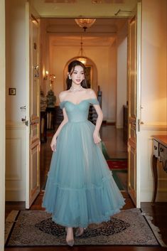 Jennie Gown Outfit, Musical Dress, Country Festival Outfit, 18th Birthday Outfit, Indie Dresses, Delicate Clothes, Best Gowns, Classy Prom Dresses, Prom Dresses Modest