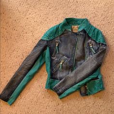 Downtown Coalition Faux Leather And Denim Jacket. Teal Green And Medium Wash Blue Coloring. Super Adorable And Never Worn!! Brand New Without Tags. Turquoise Jacket, Teal Outfits, Leather And Denim, Character Clothing, Pink Leather Jacket, Teal And Pink, Poison Ivy, Faux Leather Jacket, Cute Fits