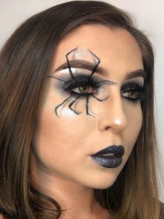 Maquillage Halloween Simple, Most Popular Halloween Costumes, Creepy Halloween Makeup, Cute Halloween Makeup, Halloween Makeup Ideas, Cool Halloween Makeup