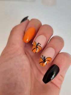 Elevate your Halloween look with our Spooky Halloween Nail Art Designs for 2024! Explore a variety of eerie and creative nail art ideas, from ghostly figures to creepy pumpkins and haunted house motifs. Perfect for DIY enthusiasts, these designs are easy to recreate at home and add a fun, festive touch to your manicure. Get ready for Halloween parties and events with these trendy, spooky nails. Save this pin to embrace the Halloween spirit with unique and stylish nail art! Manicure Natural, Holloween Nails, Pumpkin Nails