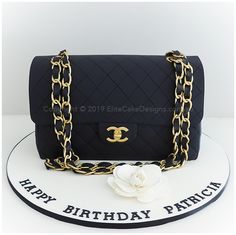 Channel Cakes For Women, Chanel Cake Ideas, Birthday Cake Chanel, Fashion Birthday Cake, Chanel Purse Cake, 50th Birthday Cakes, Cake Chanel