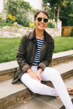 Barbour Jacket Women Outfit, Barbour Jacket Outfit, Barbour Jacket Women, Preppy Clothing Brands, Barbour Wax Jacket, Barbour Style, Preppy Mode, Adrette Outfits, Jacket Outfit Women